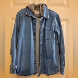 Old Navy boys denim shirt with hood, size 10/12